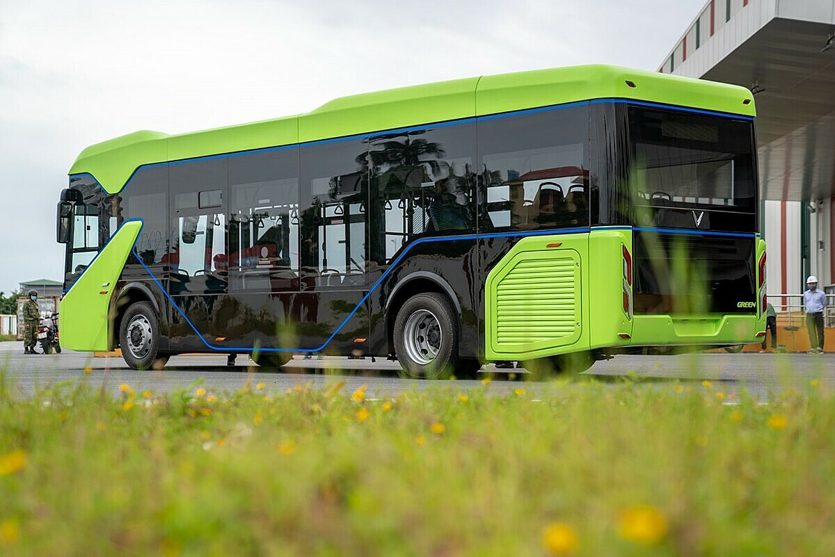 Từ ngày 212 người Hà Nội sẽ được đi xe buýt điện VinFast